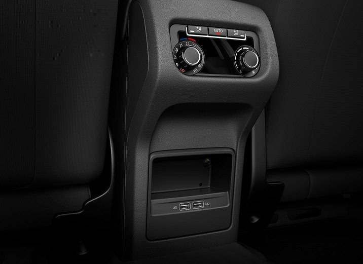 SEAT Alhambra - Rear usb ports