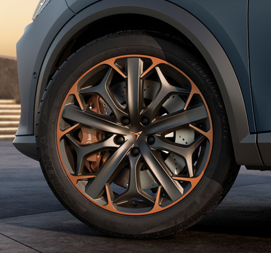 new cupra formentor compact suv with Brembo brakes and 19-inch machined alloy wheels in copper
