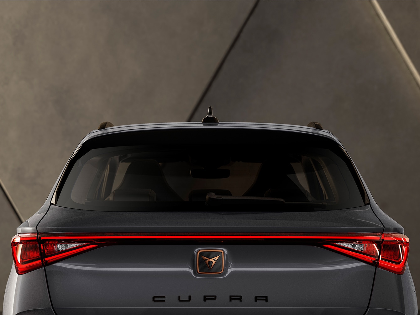 Infinite rear light of the new CUPRA Leon Estate e-HYBRID Family Sports Car in graphene