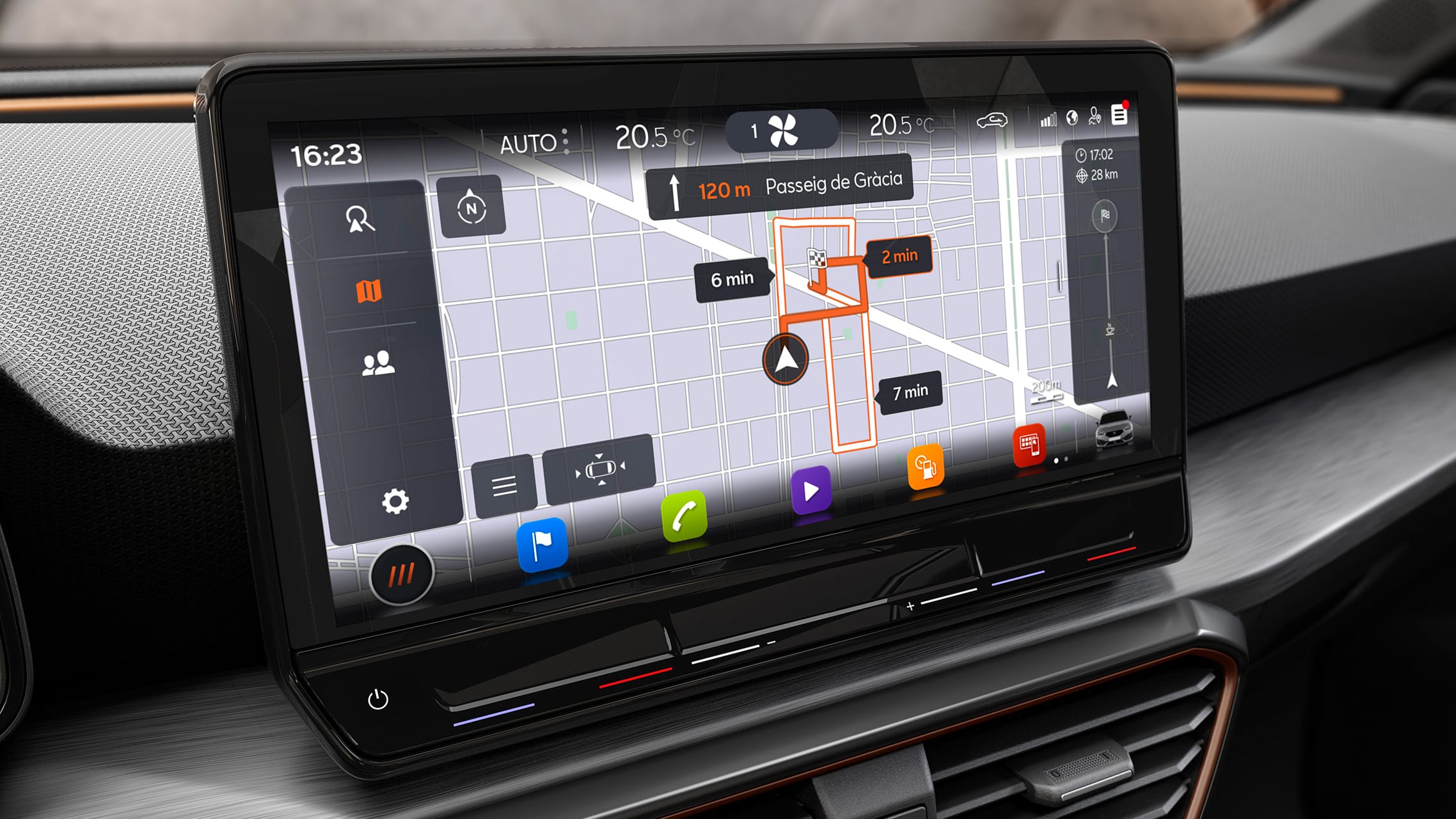 Real-time traffic GPS of the CUPRA Leon five doors ehybrid Compact Sports Car. Interior view